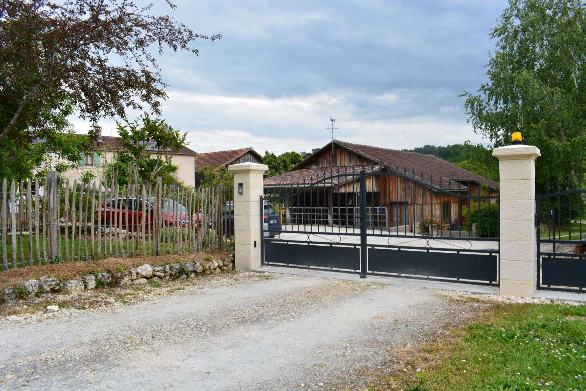Gites Le Clos Du Verger Maurens  Exterior foto